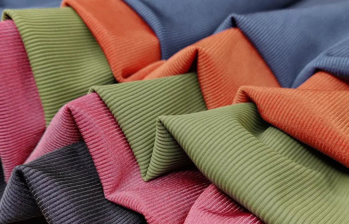 what fabric is used for swimwear چه پارچه ای برای لباس شنا استفاده می شود