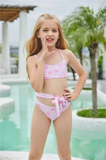 Custom Design Little Girl Leaves Print Lovely Bikini European Kids Swimwear Dyluniad Custom Dail Merch Fach Argraffu Dillad Nofio Plant Ewropeaidd Hyfryd Bikini