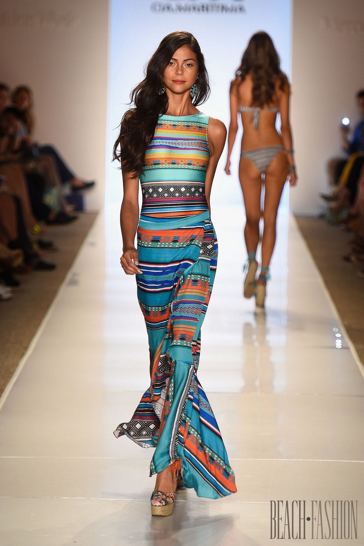 beach fashion ބީޗް ފެޝަން އެވެ